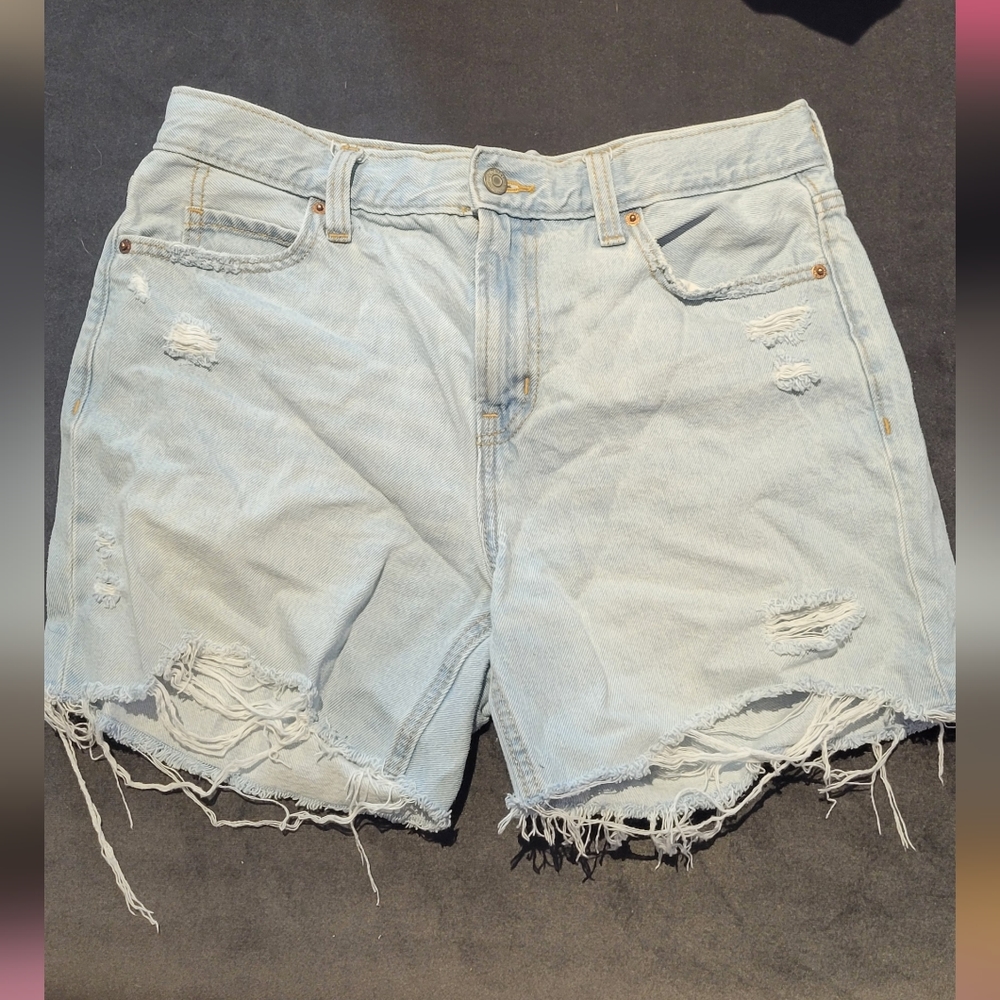Boyfriend style high-rise Jean short